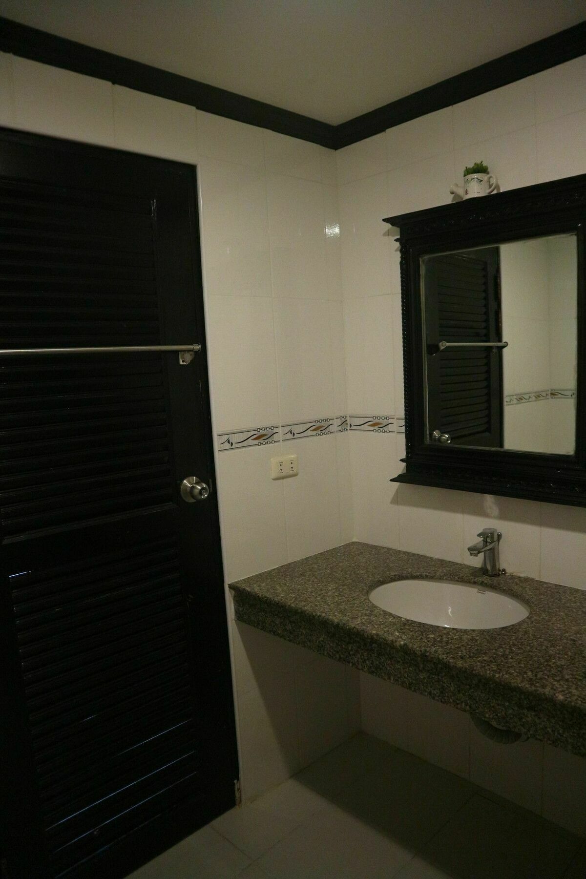 Patong Holiday Dream Hotel Exterior foto